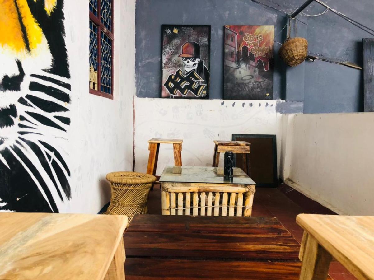 Gurukulam Hostel 퐁디셰리 외부 사진