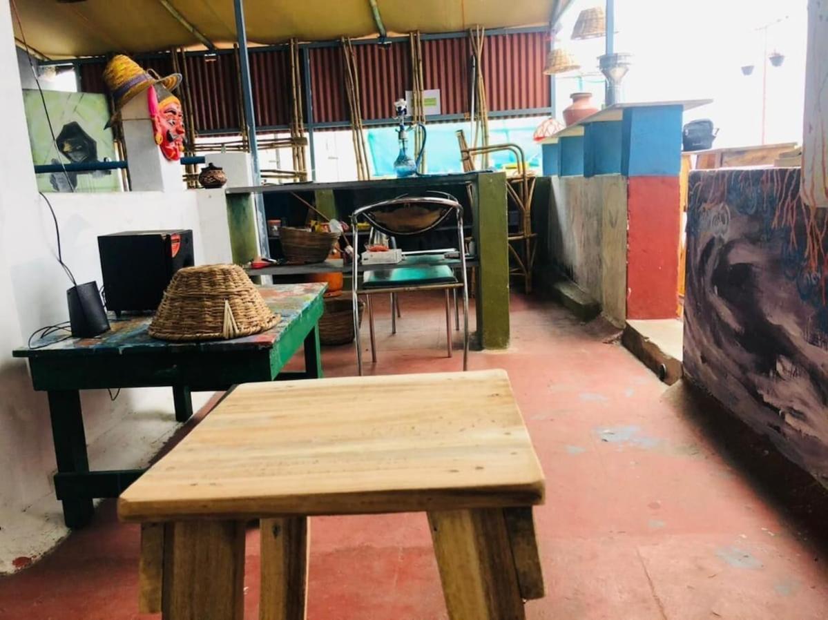Gurukulam Hostel 퐁디셰리 외부 사진
